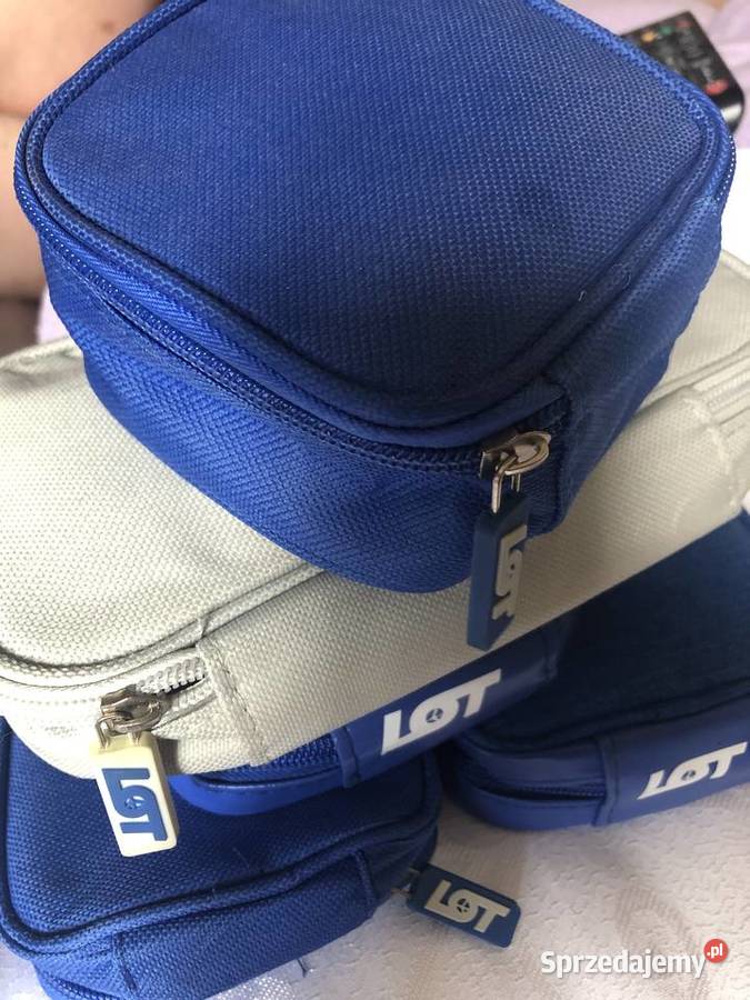 limitowana saszetka na podróż logo LOT wygodna Zegrze