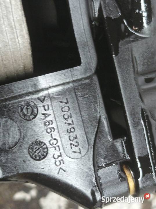 OBUDOWA FILTRA OLEJU 70379327 20 D N47 Bmw Seria Obudowy filtrów