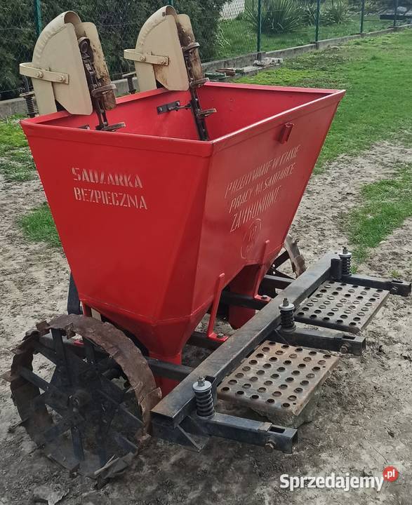 Sadzarka dwurzędowa do ziemniaków Akpil