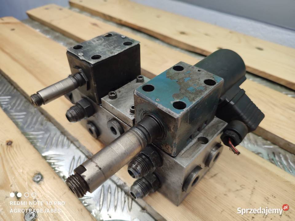 Blok hydrauliczny PA03001 CAT Merlo wielkopolskie