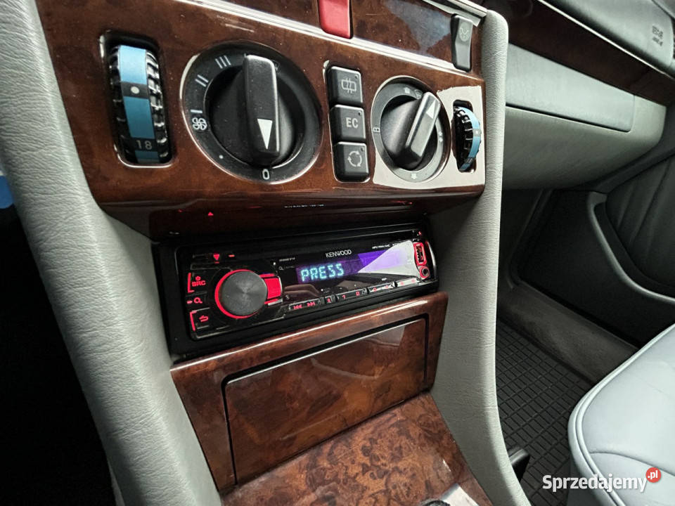 Mercedes E 200 klimatyzacja LPG wspomaganie el Żory