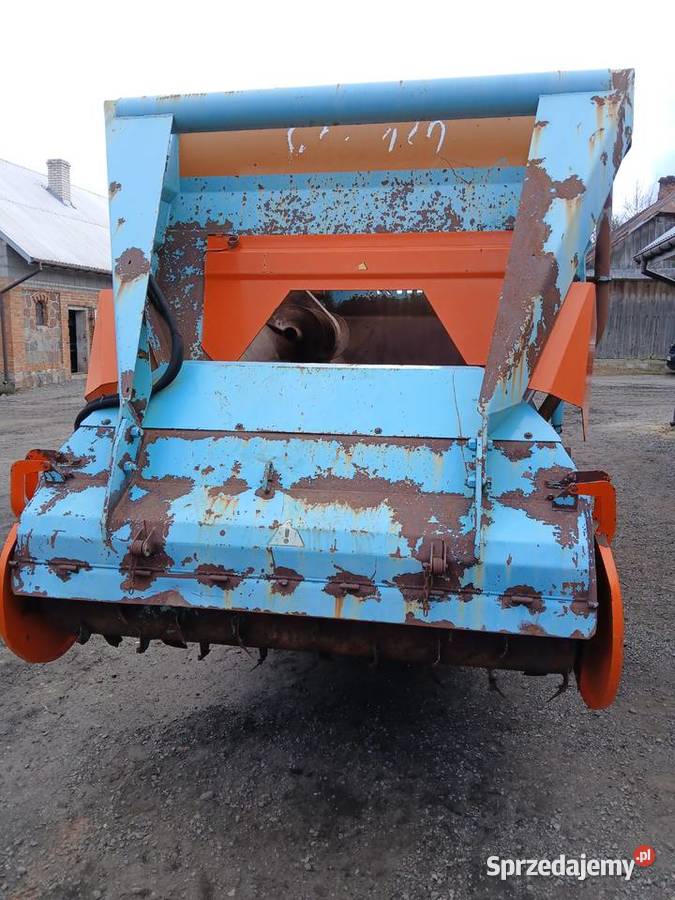 Paszowóz pionowy samozaładowczy Setter 13 m3 Ryki