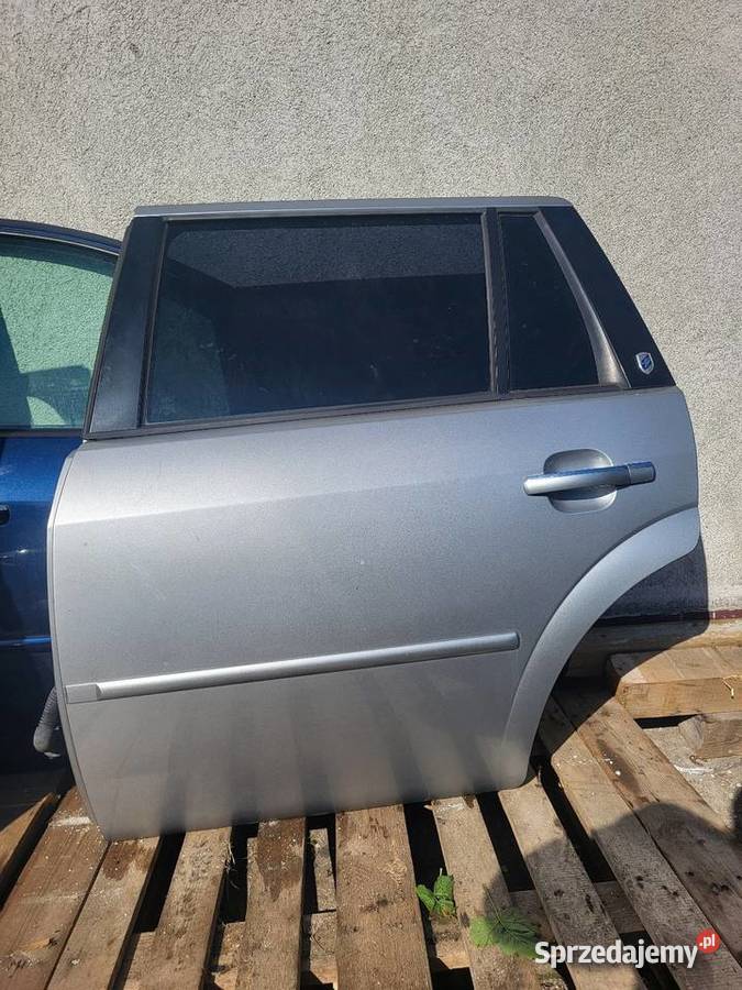 Ford Mondeo mk3 Polift kombi Ghia 2006r Kod Stargard