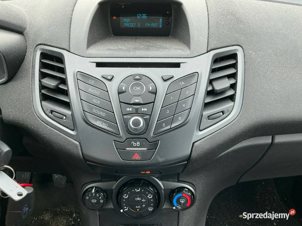 Ford Fiesta niski przebiegSilnik MPIGrzane śląskie Przyszowice sprzedam