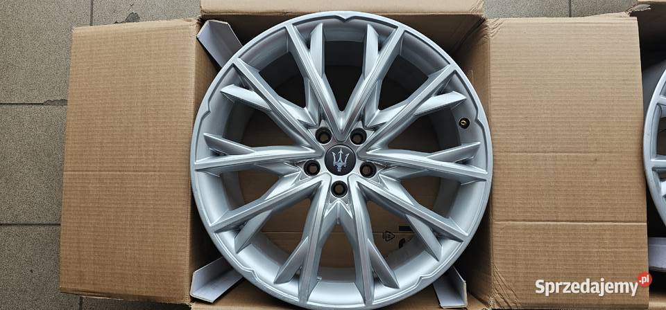 FELGI MASERATI 2x 85x20 2x 105x20 20 stan Kalisz sprzedam
