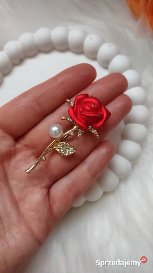 Broszka róża z cyrkoniami i perełką Glamour Olkusz