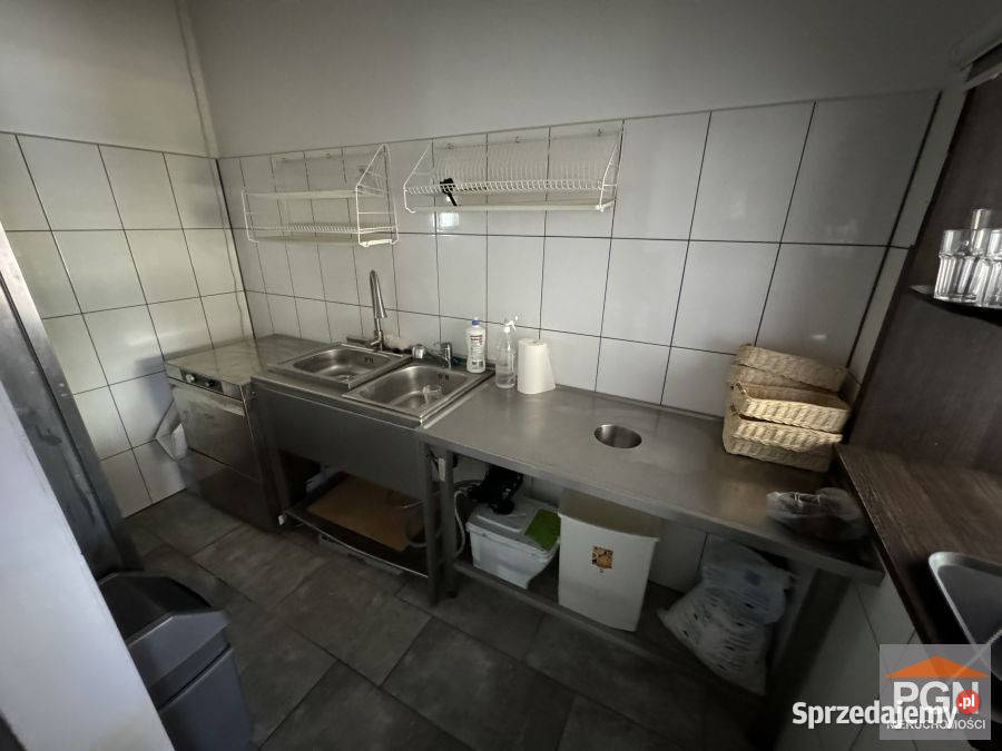 Sprzedaż lokalu Kamień Pomorski 144 metry 4159zł/m2 zachodniopomorskie