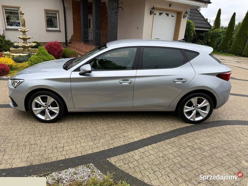Seat Leon 10 eTSI Style DSG 110 2022r Stan
