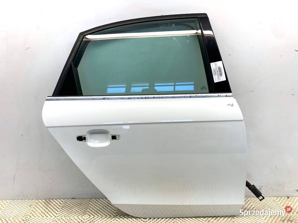 DRZWI PRAWY TYŁ AUDI A4 B8 SedanLimuzyna 0715 osobowe sprzedam
