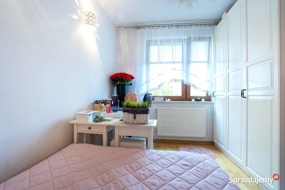 Zamieszkaj na KRĘTEJ I piętro 4 pokoje garaż Rok budowy 1998 Sprzedaż Białystok