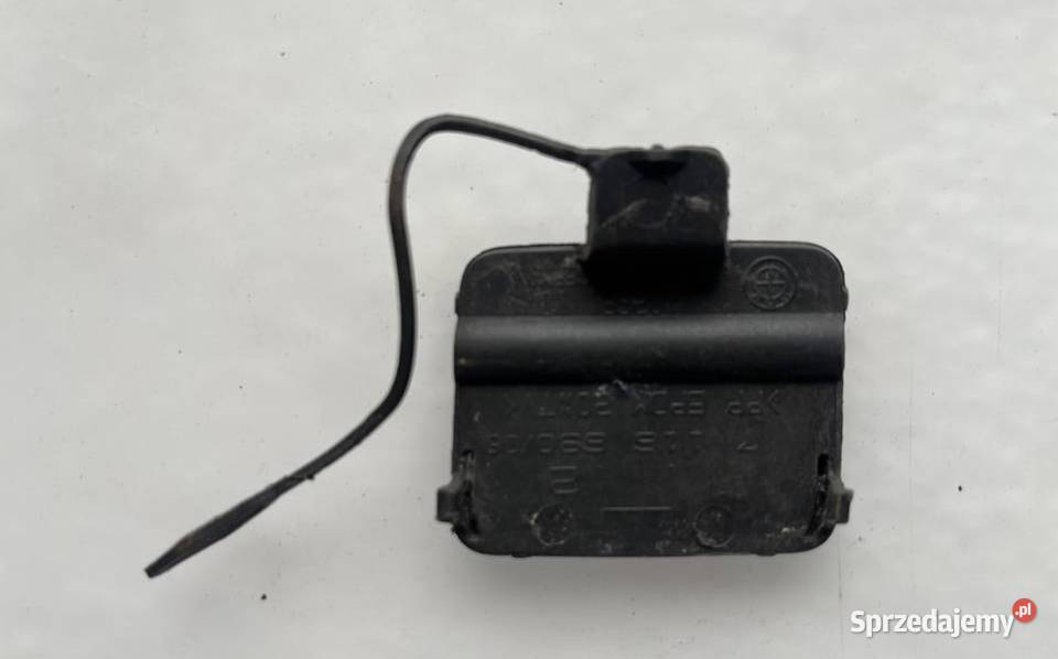 BMW 3 E90 E91 ZAŚLEPKA ZDERZAKA 711669006 osobowe wielkopolskie Międzychód