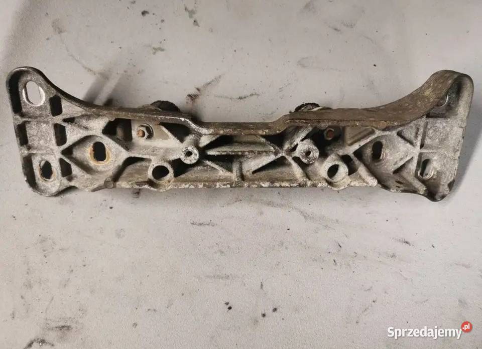 Łapa mocowanie podpora skrzyni biegów BMW e39 Żory