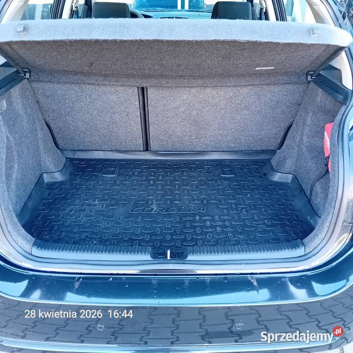 TOYOTA COROLLA E12 14D 2007 światła przeciwmgielne Rybnik