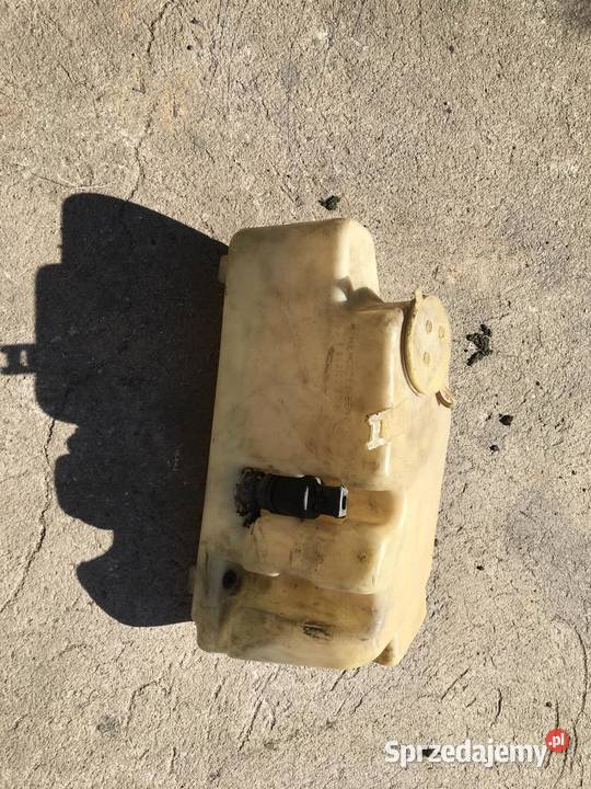 Mercedes W126 zbiorniczek spryskiwaczy