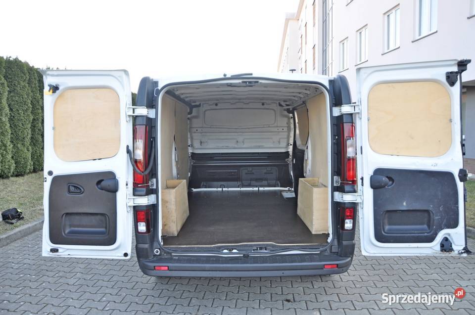 Zgłoś Renault Trafic 20 DCi L2H1 2021r 160 Rzeszów sprzedam