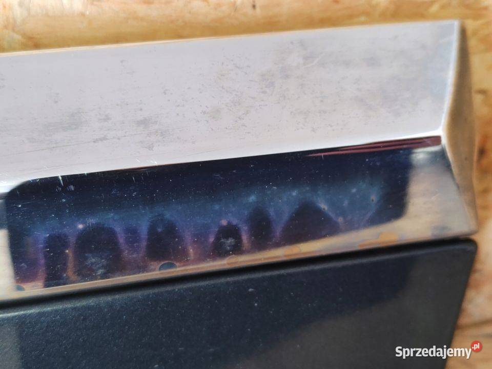 VOLVO XC60 LIFT LISTWA DRZWI PRAWY TYŁ 31333819 Pleszew