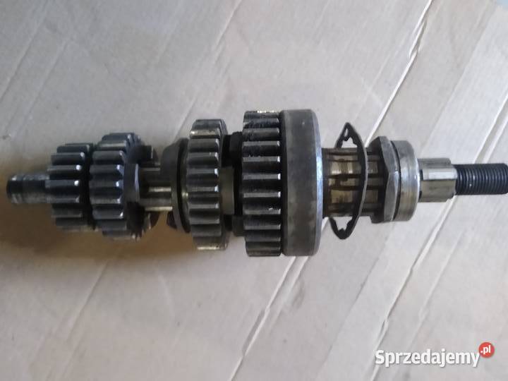 Junak m10 m07 wałek główny skrzyni biegów Pozostałe kujawsko-pomorskie Kruszwica sprzedam