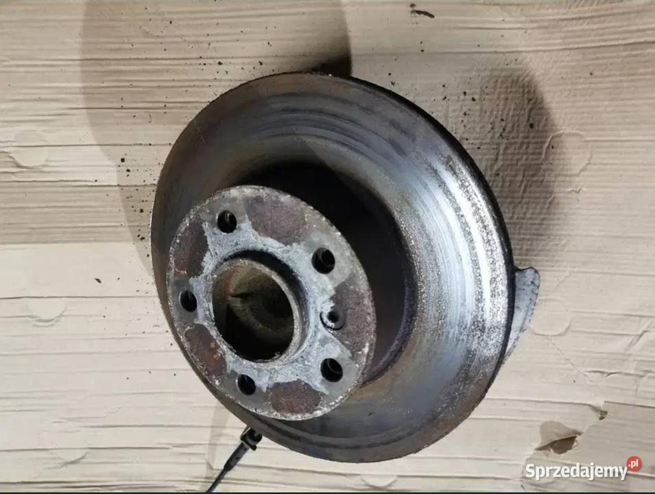 Zwrotnica piasta prawy przód BMW E39