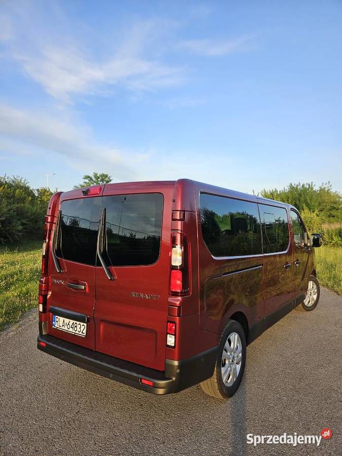 BUS 9 osobowy Renault Trafic 2024 LONG Wynajem Wynajem pojazdów Łańcut