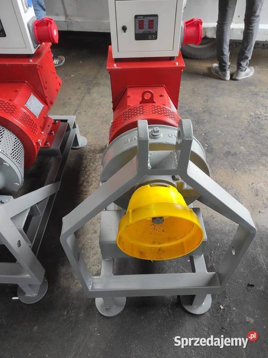 ElektroJen Agregat Prądotwórczy 20 kVA 16 kW na Części i osprzęt rolniczy Rzędziany sprzedam