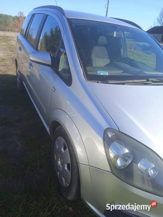 Opel Zafira 18 bengaz 2006 7os hak kierownica po prawej stronie