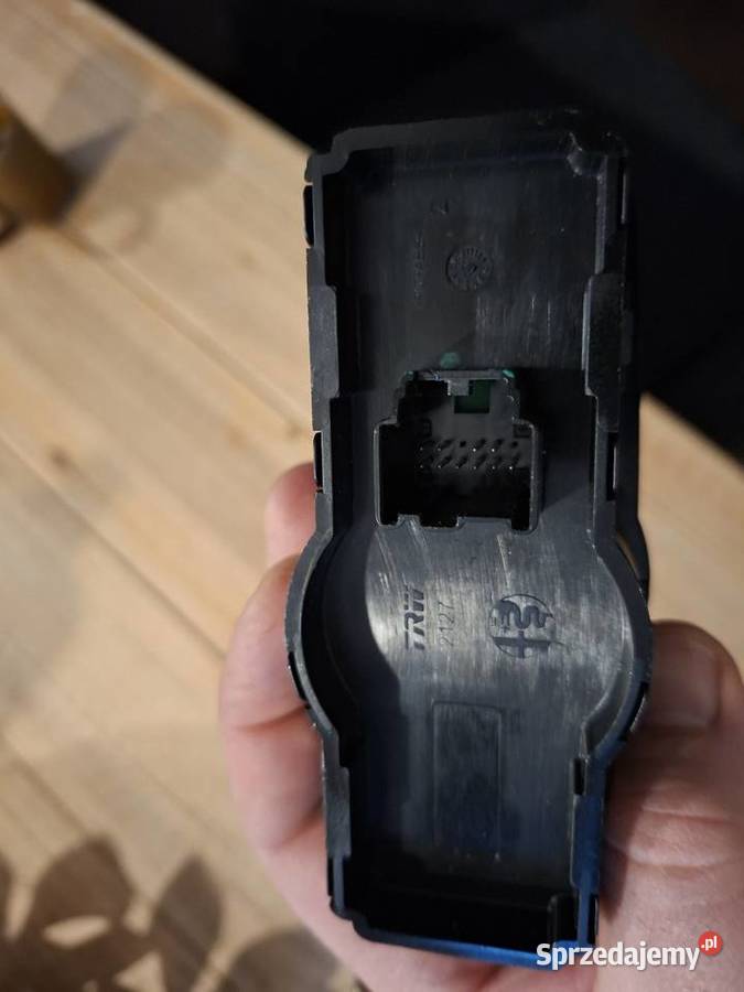 Włącznik świateł Stelvio sprzedam