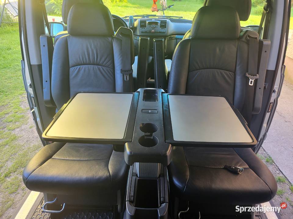 Mercedes 30 V klasa Viano 8 osób DVD skóra Viano śląskie Koziegłowy