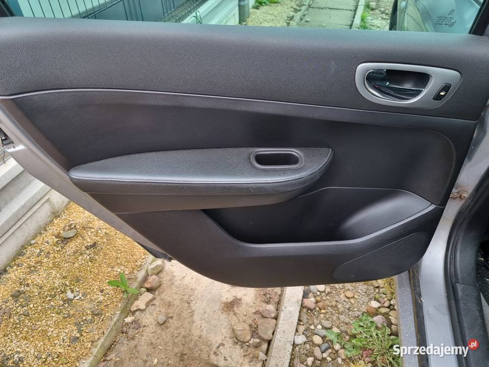 Boczki skóra Peugeot 307 komplet przód tył Rok produkcji 2004
