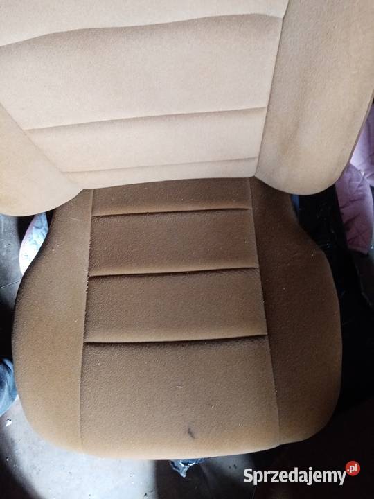 sprzedam dwa przednie fotele VW Golf II Rok produkcji 1990 Kętrzyn