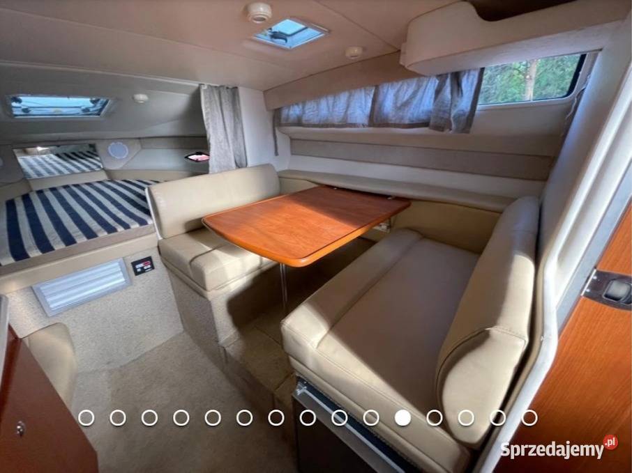 Jacht Bayliner 285 z pojedynczym silnikiem Białystok