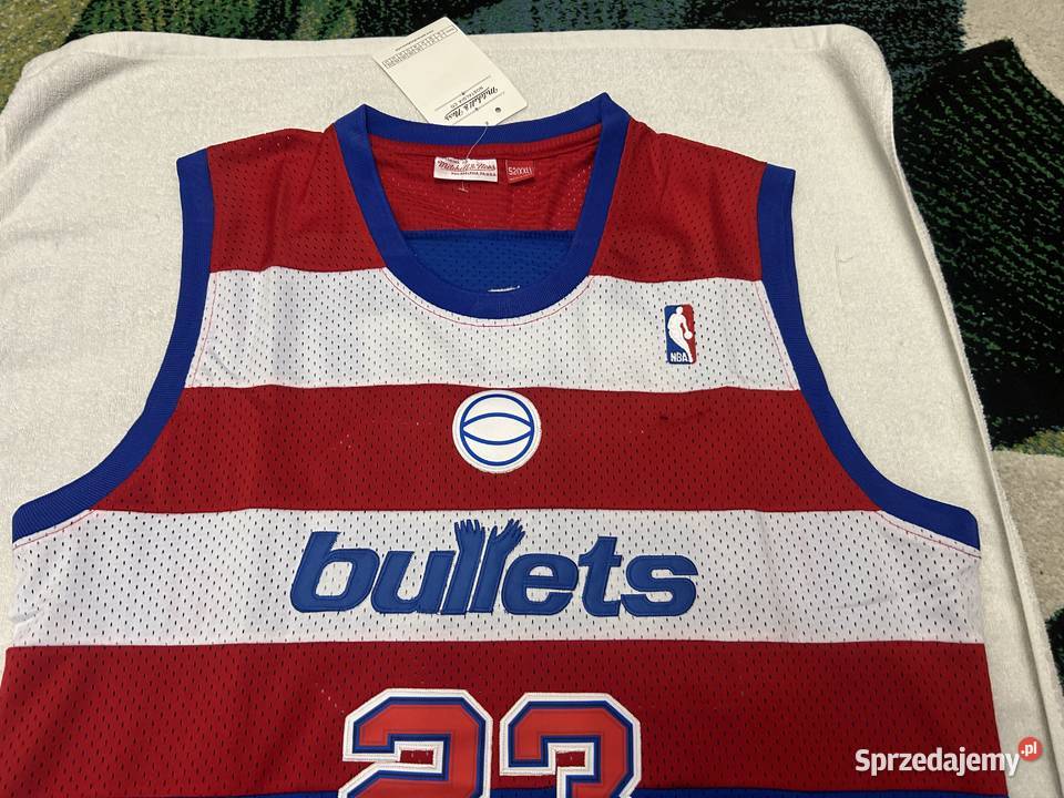 mam do sprzedania koszulkę drużyny NBA Koszykówka Kielce