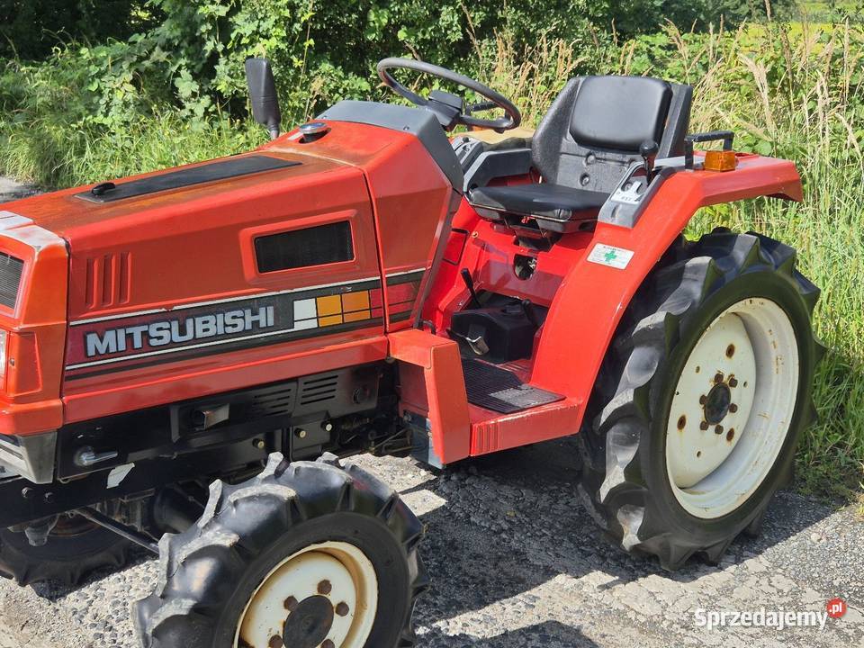Traktorek traktor MITSUBISHI MT18D 44 Napęd 4x4 Małuszyn sprzedam