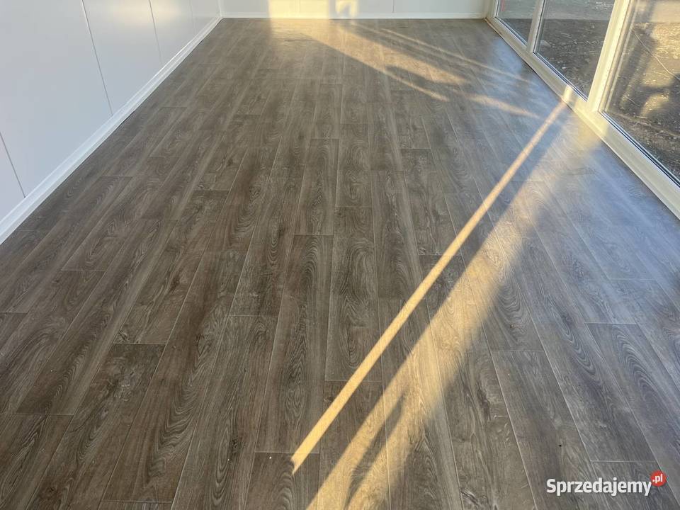 KONTENER PAWILON HANDLOWY Z WITRYNAMI 36 OPEN Biznes i Przemysł Wrocław sprzedam
