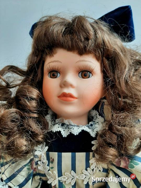 Śliczna stara kolekcjonerska lalka porcelanowa Inowrocław