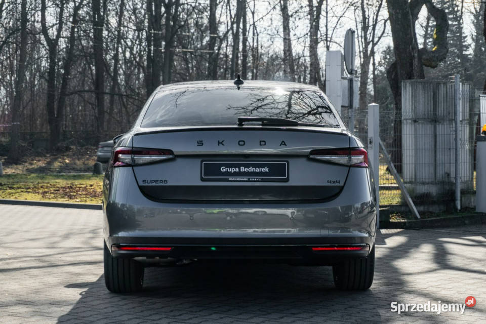 koda Superb Sportline 20 TDI 193 DSG 4x4 IV 2023 wspomaganie kierownicy łódzkie