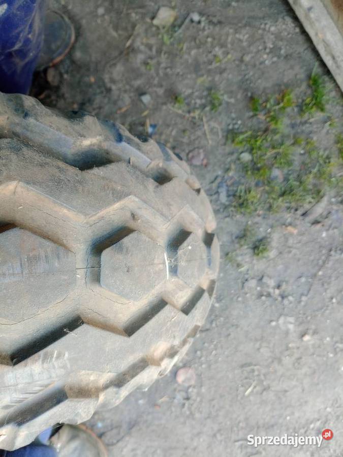 Koła do przyczepy rozrzutnika cyklopa kombajnu Kowal