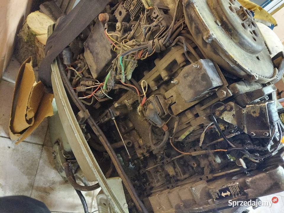 Silnik zaburtowy Suzuki DT 140 części silnikowe Jelenia Góra sprzedam
