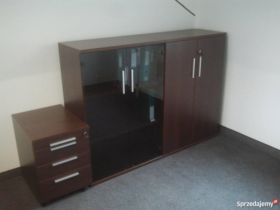 nowe meble z Kancelarii mazowieckie