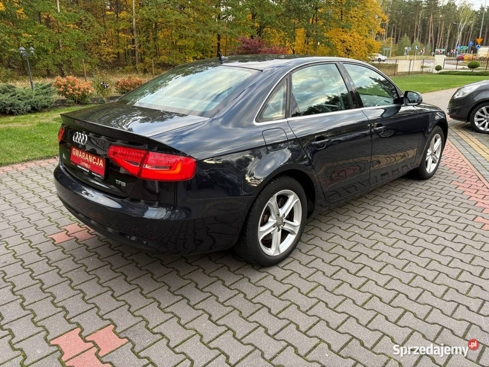 Audi A4 sedan 18 benzyna 170 Xenony Skóry podgrzewane fotele Lipówki