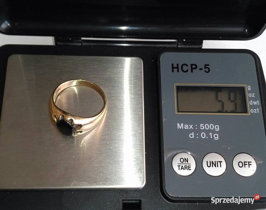 Złoty pierscionek 10K z brązowym szafirem sprzedam
