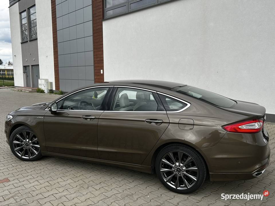 Ford Mondeo Vignale salon bezwypadkowy bluetooth
