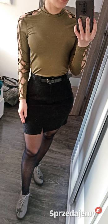 Bluzka z długim rękawem z wycięciami TANIO Warszawa