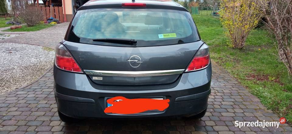 Opel Astra benzyna