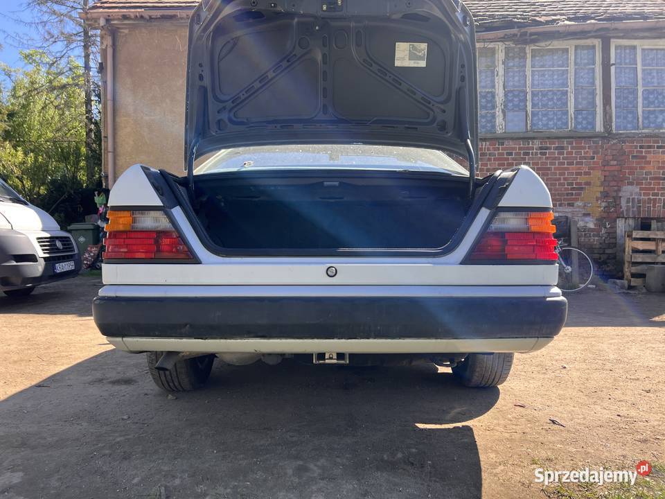 Mercedes w124 230CE coupe 89r sprzedam