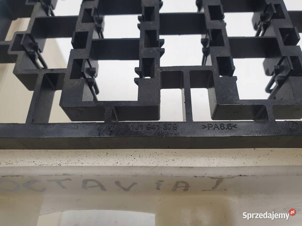 Octavia I 16 SR MOCOWANIE SKRZYNKI BEZPIECZNIKÓW lubelskie Rudka