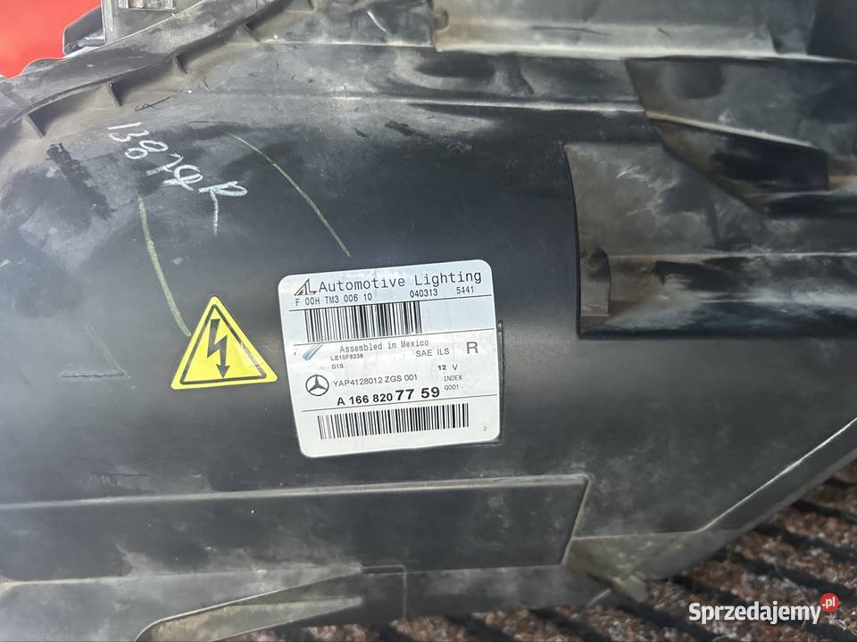 Oryginalna lampa prawy przód Mercedes ML GLE Strzyżów
