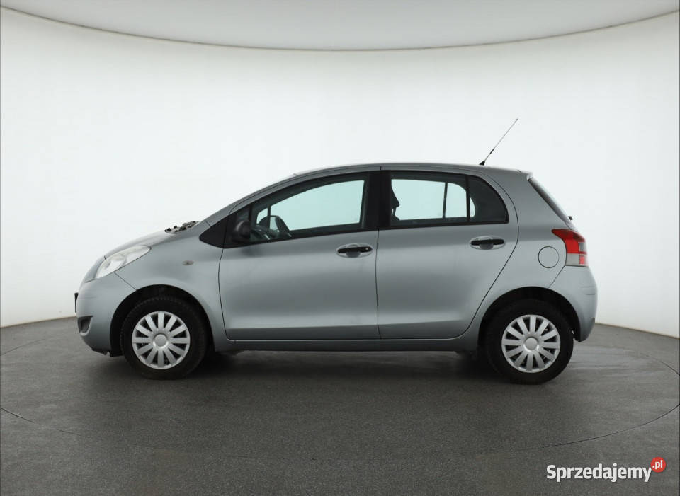 Toyota Yaris 10 VVTi 51KM Piaseczno sprzedam