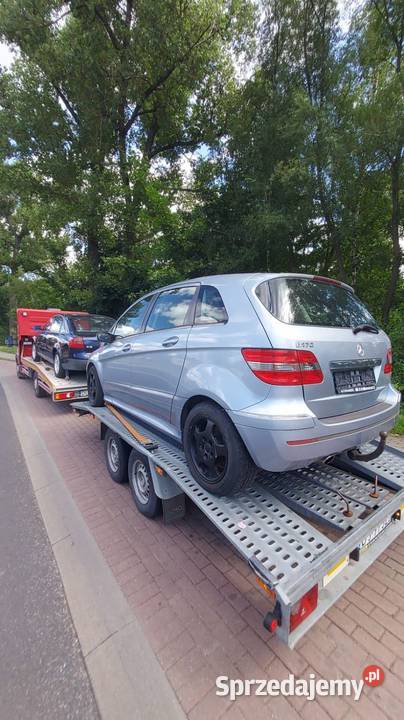 Auto laweta transport aut Jelenia Góra