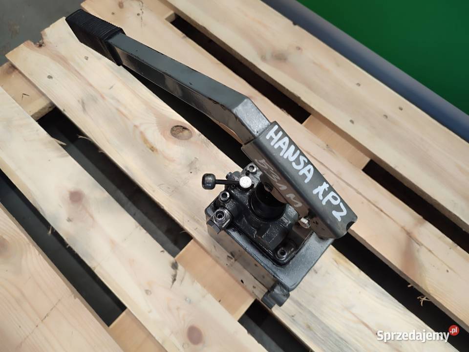 Pompka hydrauliczna ręczna podnośnik kabiny Wilkowo