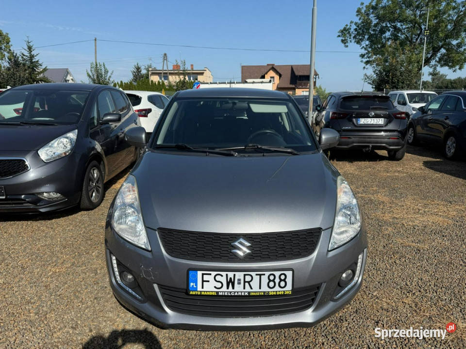 Suzuki Swift klima gwarancja zarejestrowany V centralny zamek Swift wielkopolskie